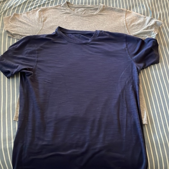 Fabletics Mens Tee Lot 2 - M , blue, grey - Picture 2 of 3